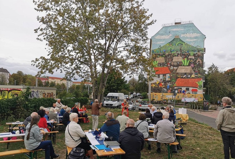 MURAL2